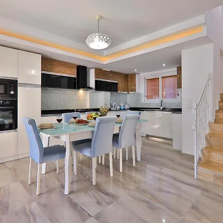 Villa 5 Bedroom With Seaviews