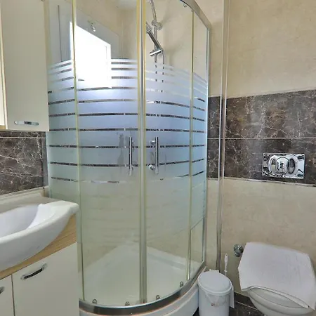 5 Bedroom With Seaviews Vilă Kalkan