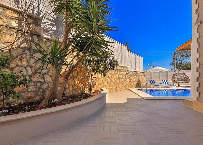 Вилла 5 Bedroom With Seaviews Калкан