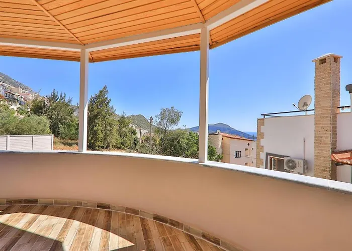 5 Bedroom With Seaviews