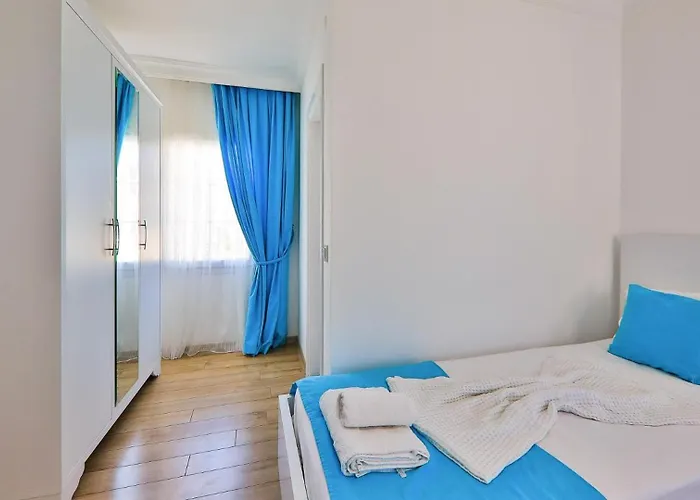 5 Bedroom With Seaviews Вилла *