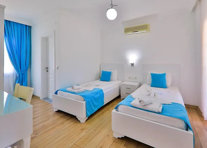 5 Bedroom With Seaviews Вилла