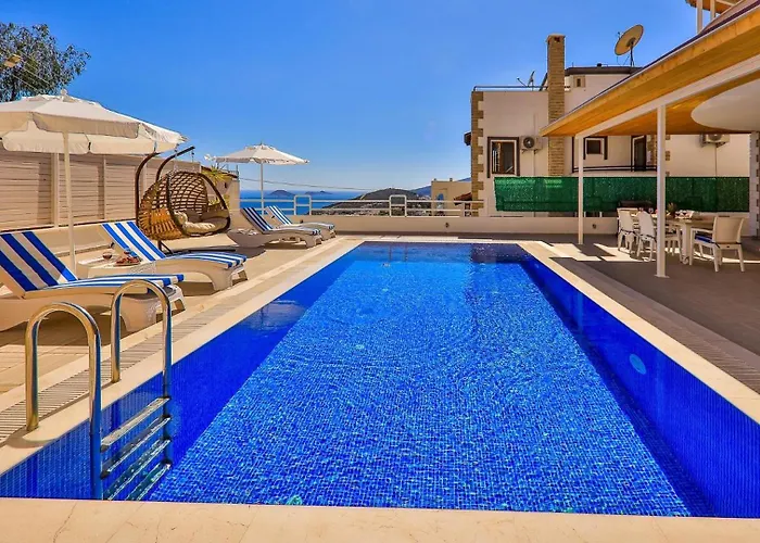 5 Bedroom With Seaviews Вилла