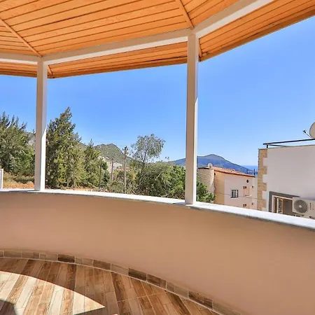 5 Bedroom With Seaviews
