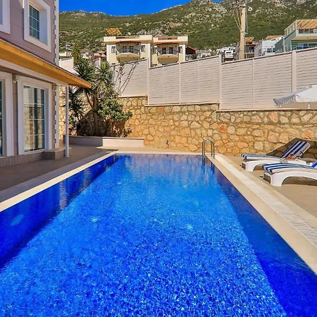 5 Bedroom With Seaviews Villa